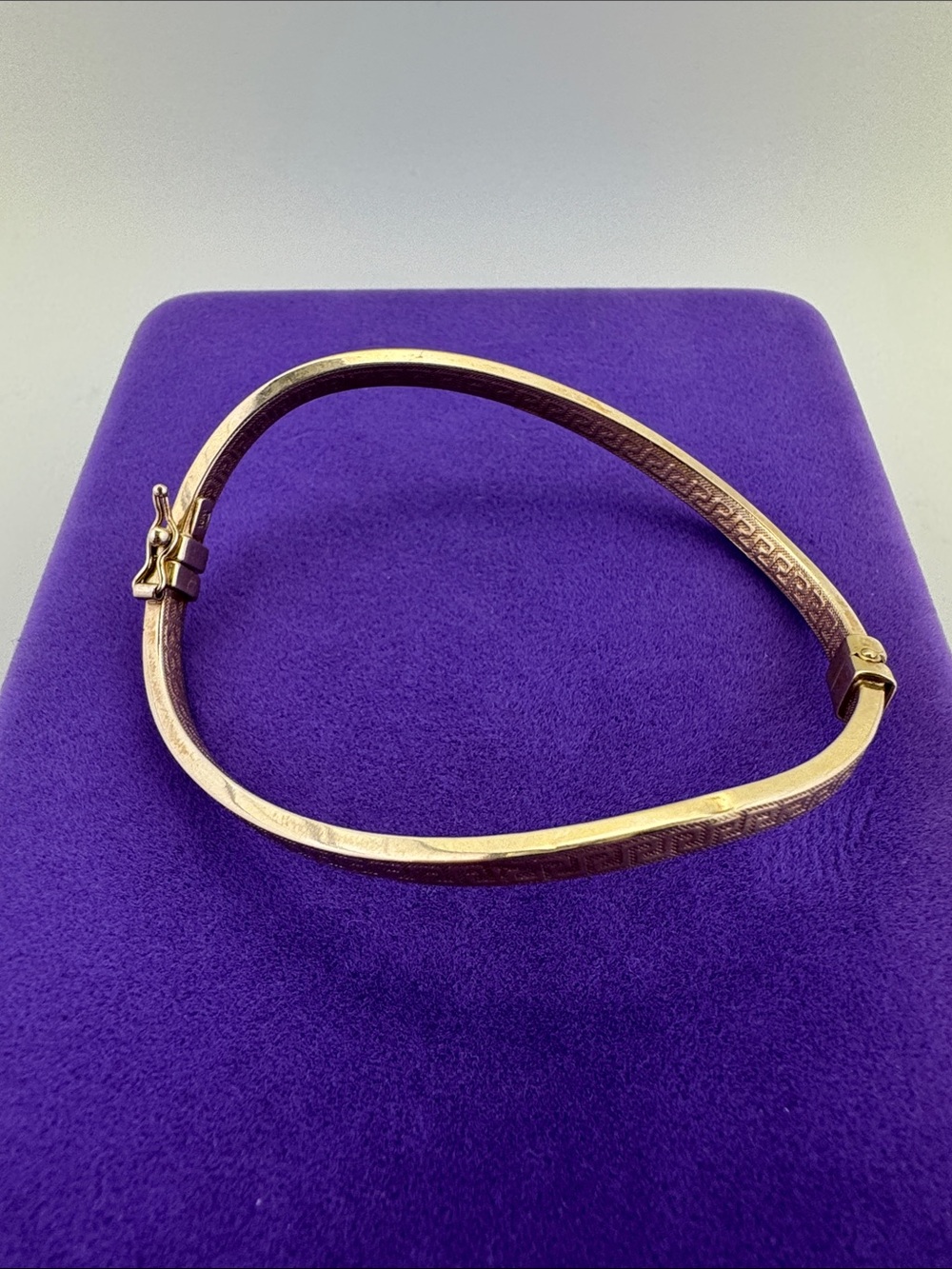 💛 Vintage 10k Gold Greek Key Wave Bangle Bracelet | Minimalist Stacking